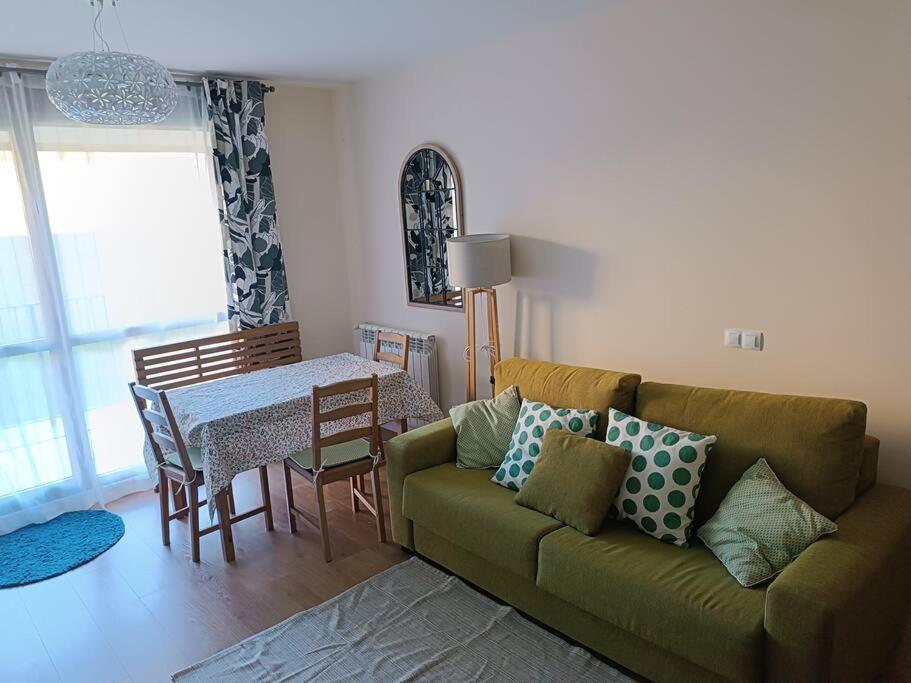 Amplio Apartamento En Sabinanigo - Las Margas Pirineo Aragones Exteriör bild